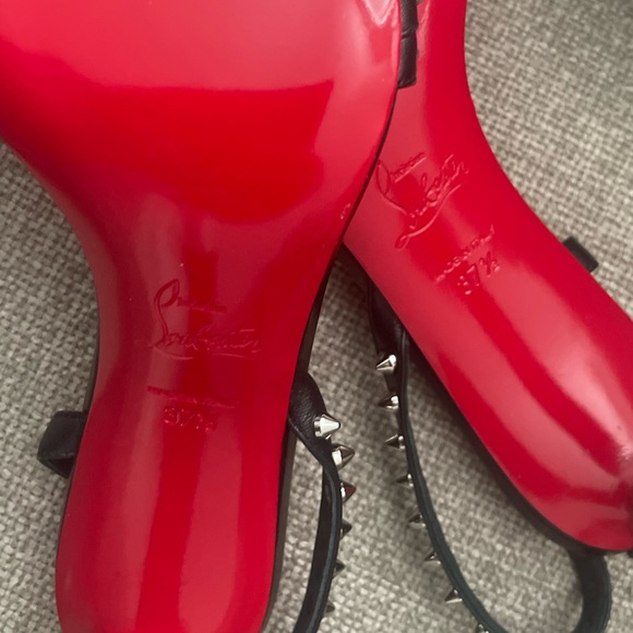 Christian Louboutin Black Studded Women\'s Sandals. NEW
